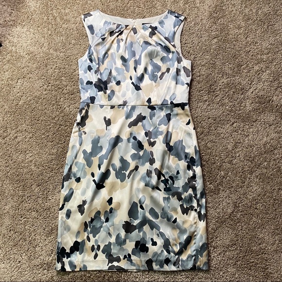 Ann Taylor Dresses & Skirts - Ann Taylor Silk Stretch Dress Abstract Print Sz 10